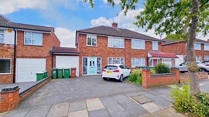 3 Bedroom Semi-Detached House To Rent In Thanet Road, Bexley, Kent, DA5