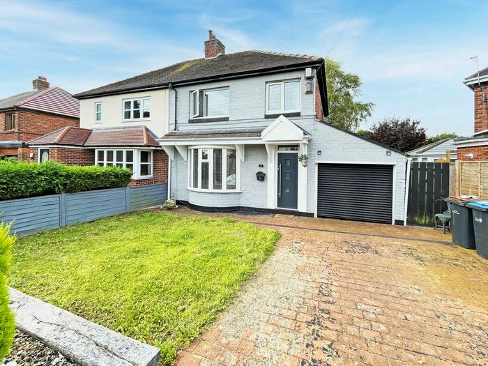 3 Bedroom Semi-Detached House For Sale In Cragside, Stockton-On-Tees, TS21