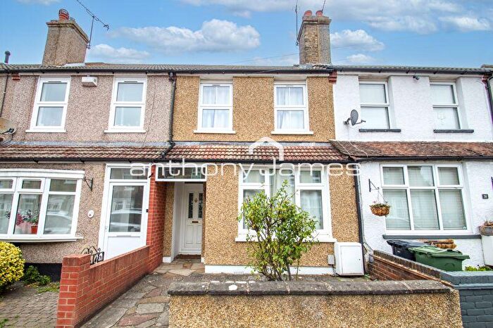 2 Bedroom Terraced House For Sale In Somerset Road, Dartford, DA1