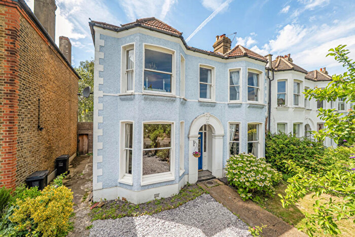 5 Bedroom End Of Terrace House For Sale In Wellmeadow Road, London, SE6