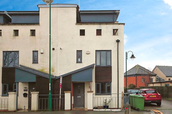 4 Bedroom Semi Detached House For Sale In Four Chimneys Crescent, Hampton Vale, Peterborough, PE7