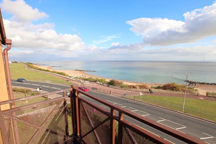 2 Bedroom Flat For Sale In Westminster Court, Clacton On Sea, CO15