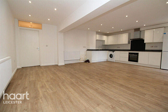 3 Bedroom Apartment To Rent In Norfolk Street, Leicester, LE3