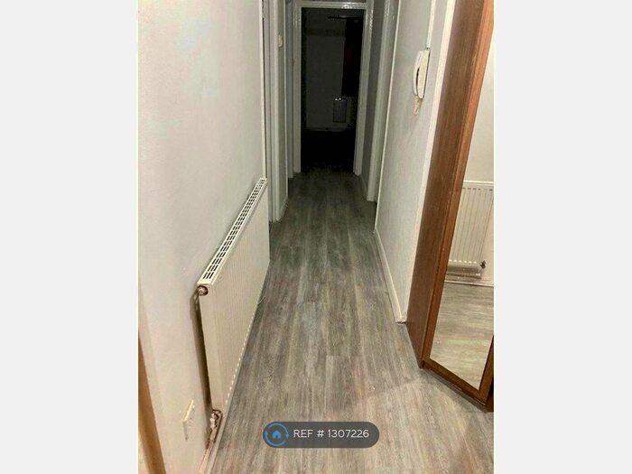 2 Bedroom Flat To Rent In Lampton Road, Hounslow TW3