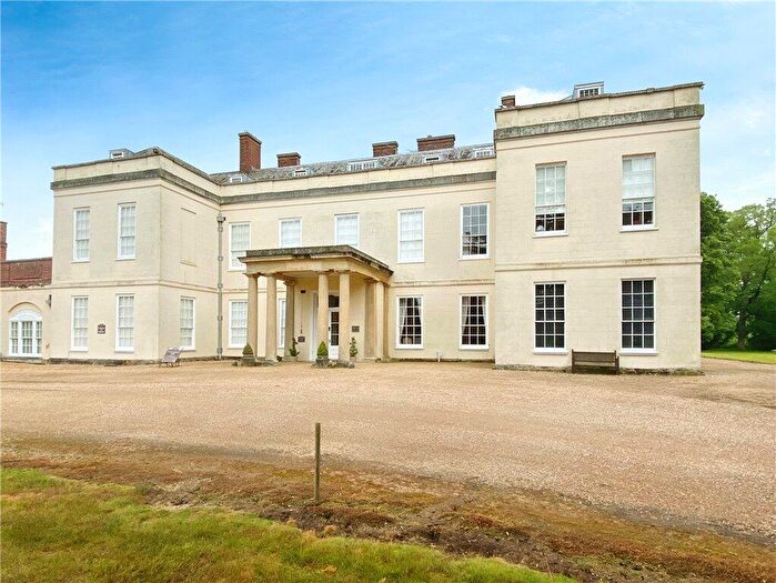 1 Bedroom Apartment For Sale In Swallowfield Park, Swallowfield, Reading, RG7