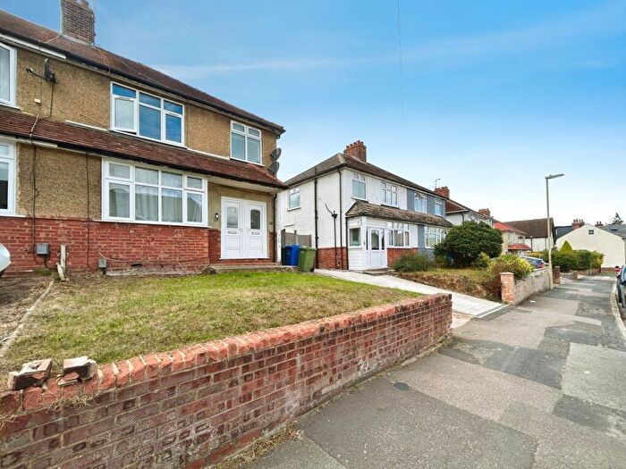 1 Bedroom Maisonette To Rent In Brighton Road, Aldershot, GU12