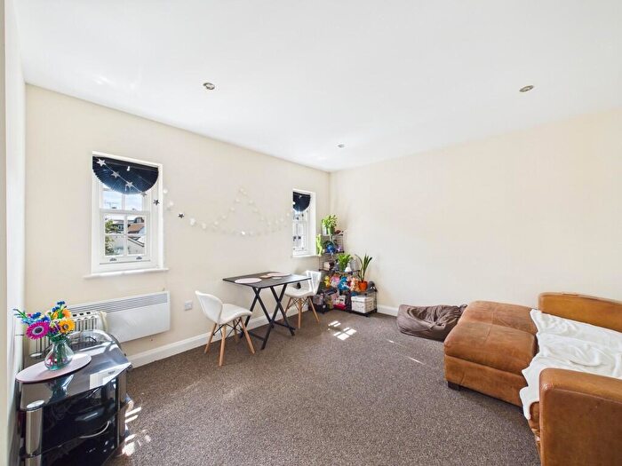 2 Bedroom Apartment To Rent In St. Pauls Street South, Cheltenham, GL50