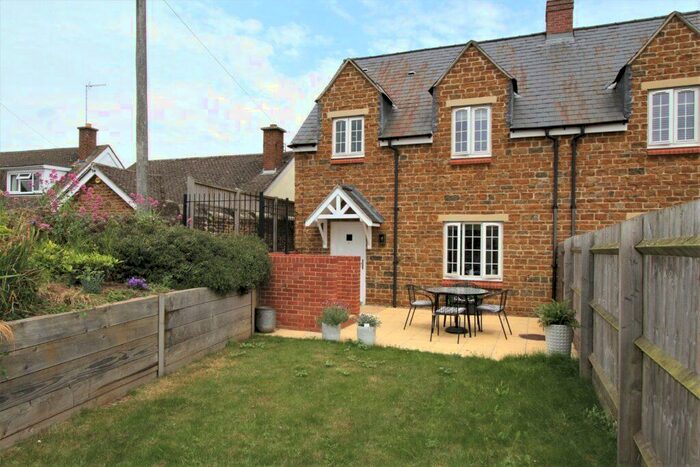 3 Bedroom Semi-Detached House To Rent In Rochester Close, Middleton Cheney, Oxon, OX17