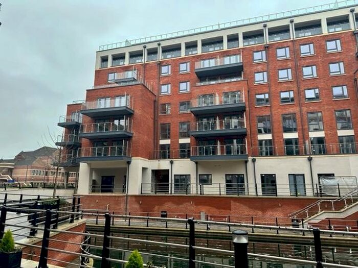 1 Bedroom Apartment To Rent In Crown Lane, Maidenhead, SL6