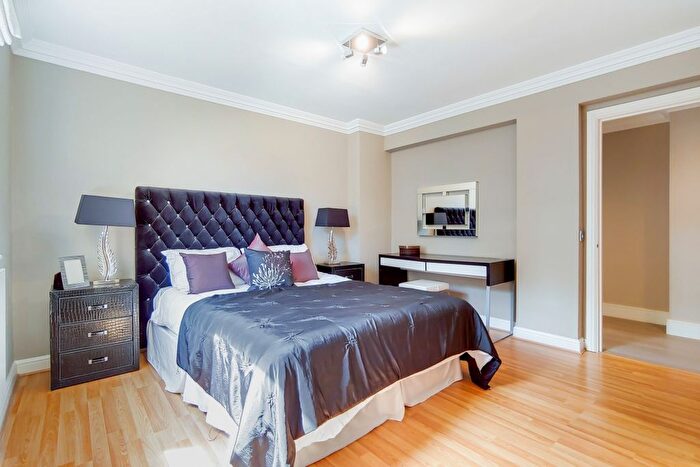 4 Bedroom Flat To Rent In St. Johns Wood Park, London, NW8