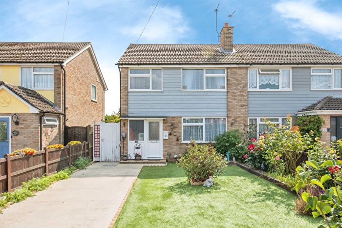 3 Bedroom Semi-detached House For Sale In Ponders Road, Fordham, Colchester, CO6