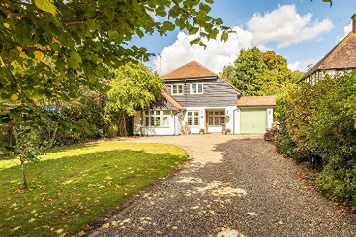 5 Bedroom Detached House For Sale In Lime Avenue, Blackmore End, AL4