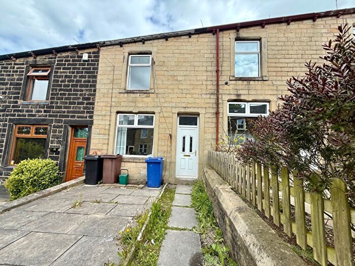 2 Bedroom Terraced House To Rent In Phillips Lane, Colne, BB8