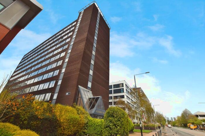 1 Bedroom Flat To Rent In Alexander House, Talbot Road, Old Trafford, Manchester, M16