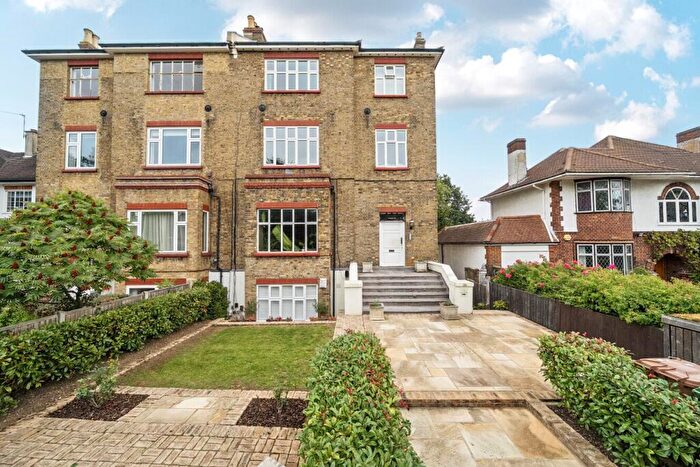 2 Bedroom Flat For Sale In Border Road, London, SE26