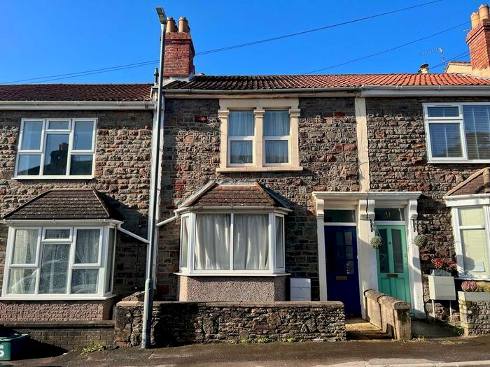 3 Bedroom House To Rent In Edgeware Road, Staple Hill, Bristol, BS16
