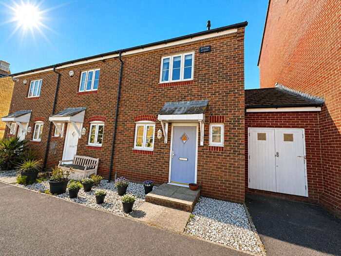 2 Bedroom End Of Terrace House For Sale In Sea Spray Avenue, Shoreham-by-Sea, BN43