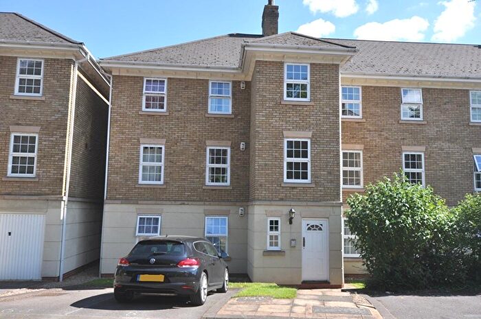 2 Bedroom Apartment To Rent In Scholars Court, Northampton, NN1