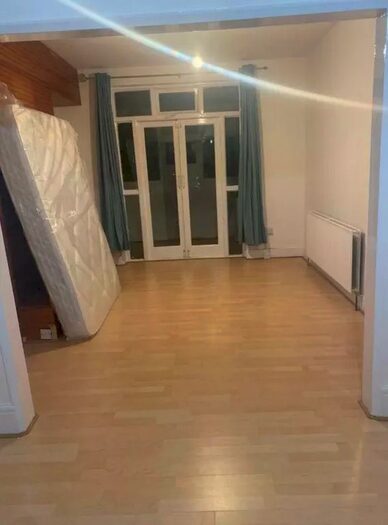 3 Bedroom Terraced House To Rent In Montreal Road, Ilford, Essex IG1