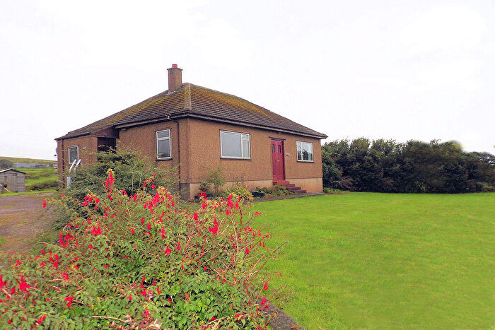 3 Bedroom Detached Bungalow For Sale In Machrihanish Road, Campbeltown, PA28