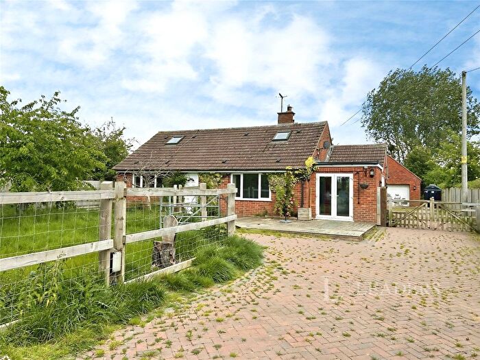4 Bedroom Bungalow For Sale In Bricklehampton, Pershore, Worcestershire, WR10