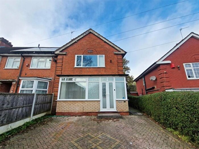 3 Bedroom Semi-Detached House To Rent In Borrowdale Road, Northfield, Birmingham, B31