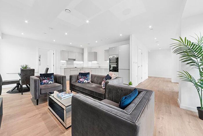 3 Bedroom Flat For Sale In Tyburn Gardens, Peto Street North, E16