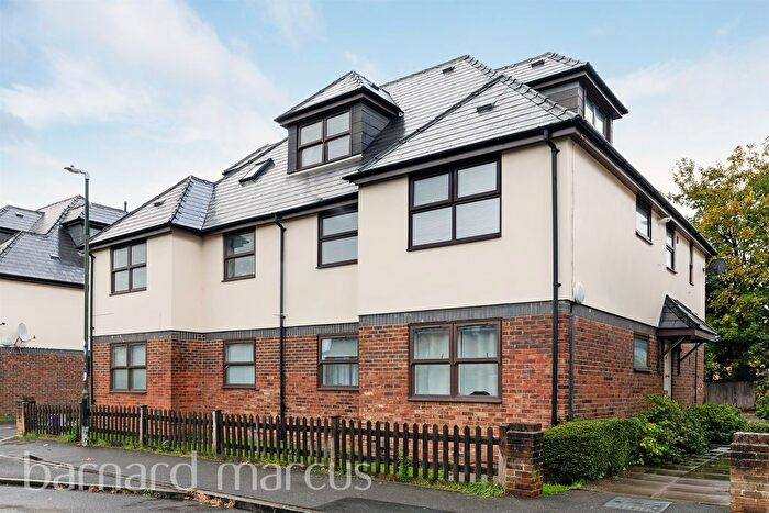 1 Bedroom Flat For Sale In Grove Road, Mitcham, CR4
