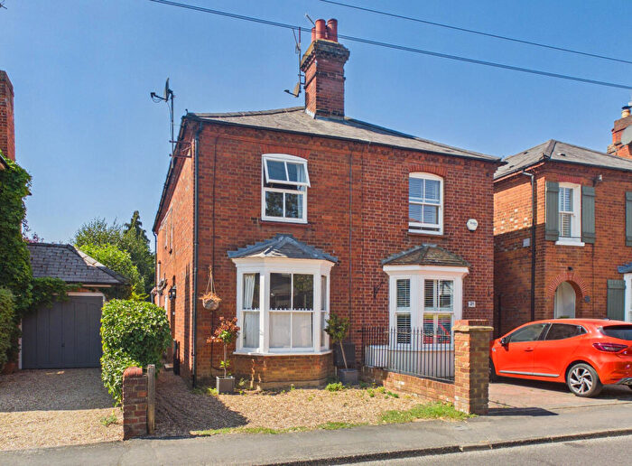 3 Bedroom Semi Detached House For Sale In Glade Road, Marlow, Buckinghamshire, SL7