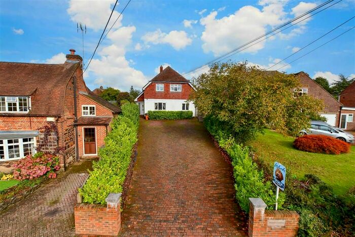 4 Bedroom Detached House For Sale In Long Mill Lane, St. Mary's Platt, Sevenoaks, Kent, TN15