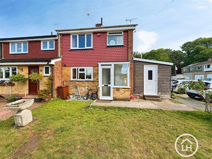 3 Bedroom End Of Terrace House For Sale In Mierscourt Road, Rainham, Gillingham, ME8