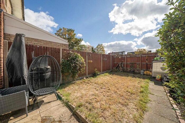 3 Bedroom Terraced House For Sale In Wilmot Road, Leyton, E10
