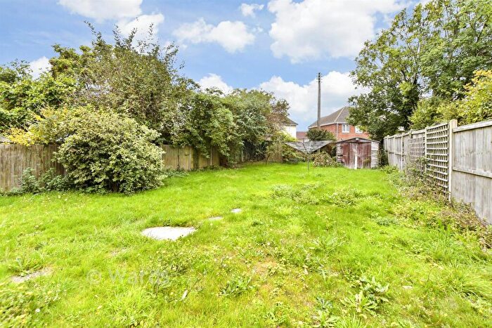 3 Bedroom Semi Detached House For Sale In Chaucer Road, Elvington, Dover, Kent, CT15