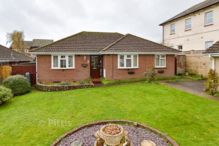 3 Bedroom Detached Bungalow For Sale In Devonia Gardens, Brading, Sandown, Isle Of Wight, PO36