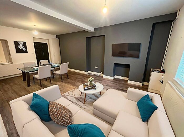 3 Bedroom Terraced House For Sale In High Street, Treorchy, Rhondda, CF42