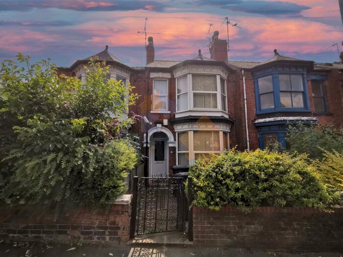 4 Bedroom House To Rent In West Parade, Lincoln, LN1