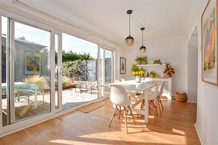 3 Bedroom Semi-Detached House For Sale In Larch Crescent, Tonbridge, Kent, TN10