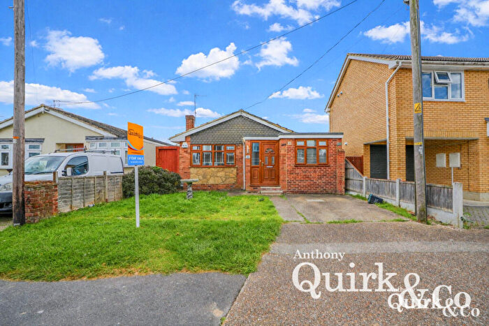 2 Bedroom Bungalow For Sale In Heideburg Road, Canvey Island, SS8