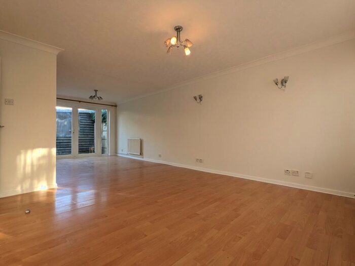 3 Bedroom Terraced House To Rent In Caswell Close, GU14