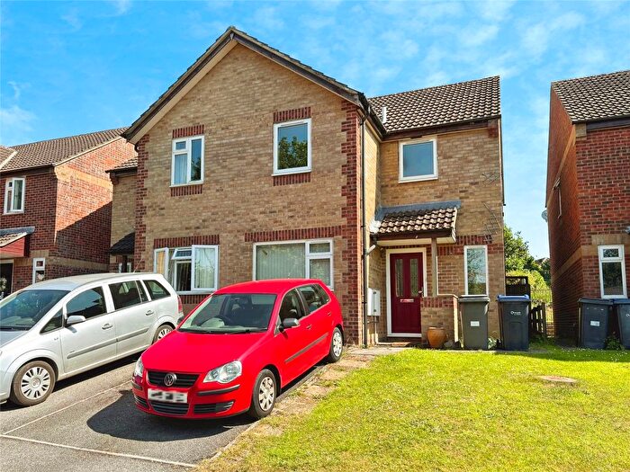 3 Bedroom Semi-detached House For Sale In Kendrick Close, Westbury, BA13