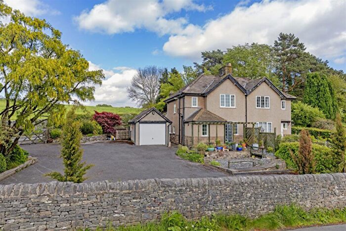 3 Bedroom Semi-Detached House For Sale In The Mires, Great Longstone, Bakewell, DE45