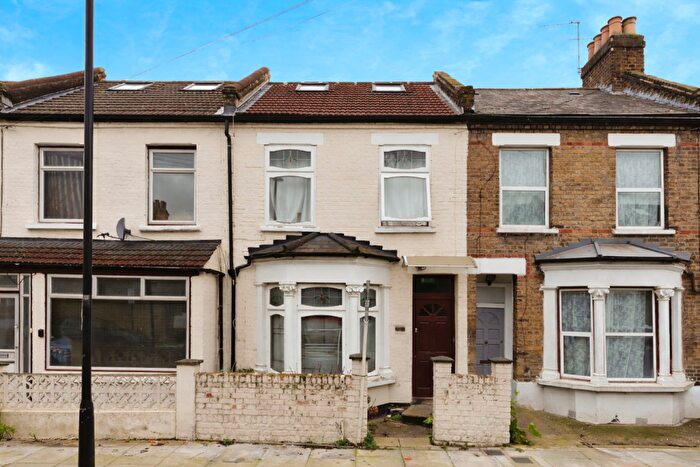 5 Bedroom Terraced House For Sale In Malvern Road, London, N17