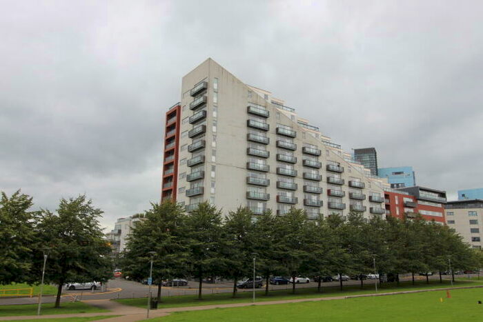 2 Bedroom Apartment To Rent In Glasgow Harbour Terrace, G11