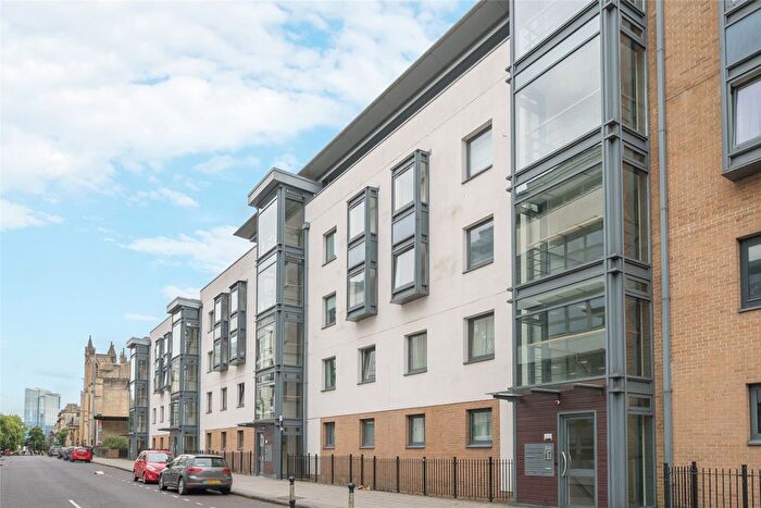 2 Bedroom Flat For Sale In St Georges Place, Deanery Road, Bristol, BS1