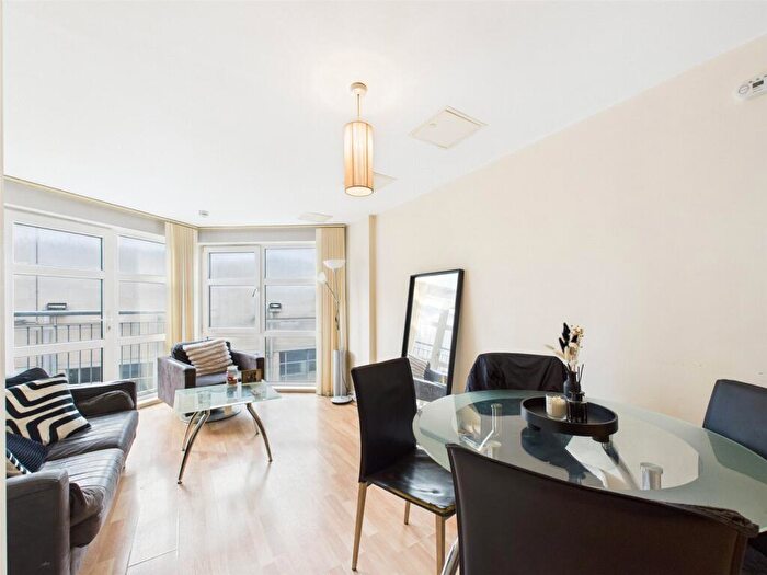 1 Bedroom Apartment To Rent In The Atrium, Waterfront Plaza, Nottingham, Nottinghamshire, NG2