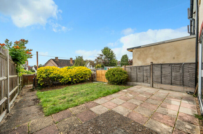 3 Bedroom End Of Terrace House To Rent In Westmount Road, London, SE9