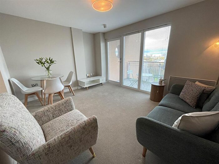 1 Bedroom Flat To Rent In Watkiss Way, Cardiff, CF11