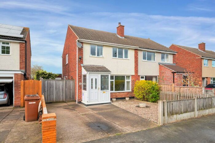 3 Bedroom Semi-Detached House To Rent In Grange Drive, Melton Mowbray, LE13