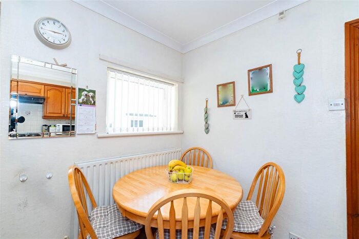 2 Bedroom Semi-Detached Bungalow For Sale In Grenville Drive, Gosforth, Newcastle Upon Tyne, NE3