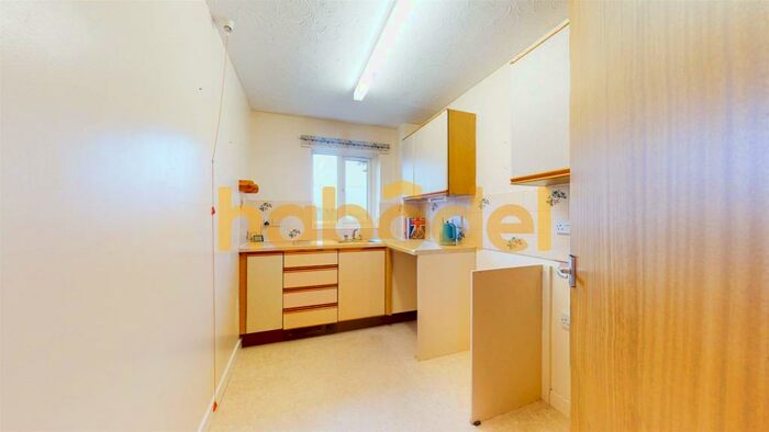 1 Bedroom Flat To Rent In Love Road, Lowestoft, NR32